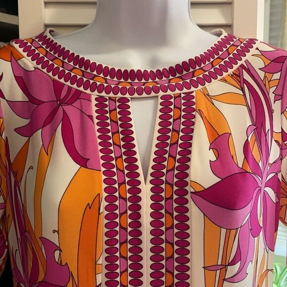 Maggie London Shift Dress - Picture 2 of 5